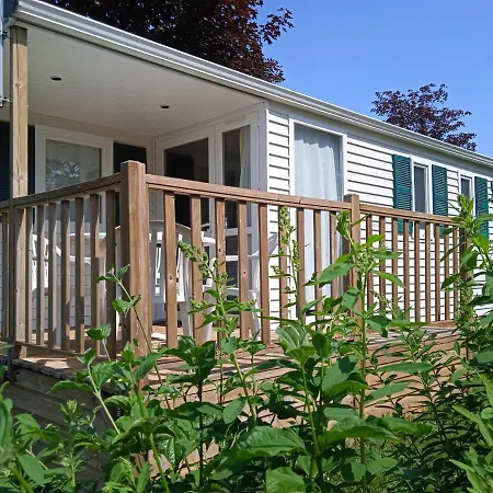 Kompleks wypoczynkowy Olydea Le Lambon - Prailles-la-couarde 3*